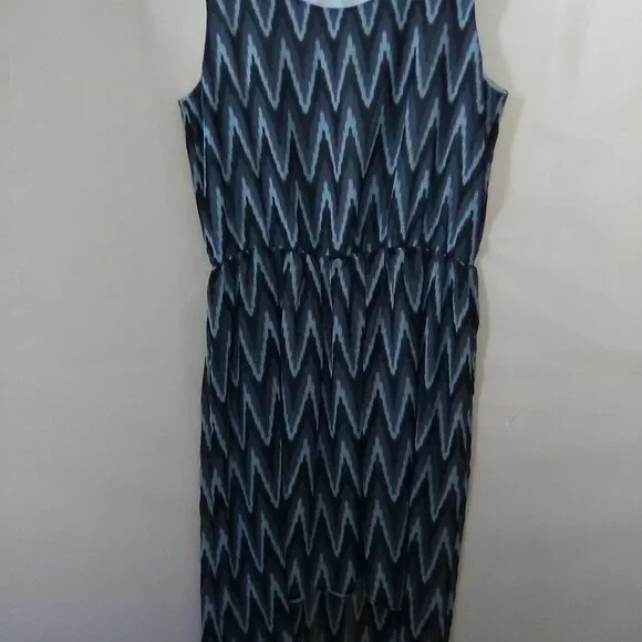 H & M Sleeveless Women's Summer Dress Blue Patterned Design Color Navy Size 14 Y - Picture 4 of 7